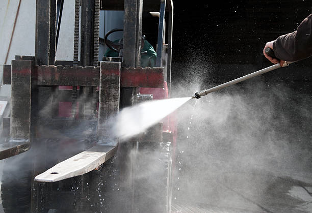 Best Commercial Building Pressure Washing  in Fosston, MN